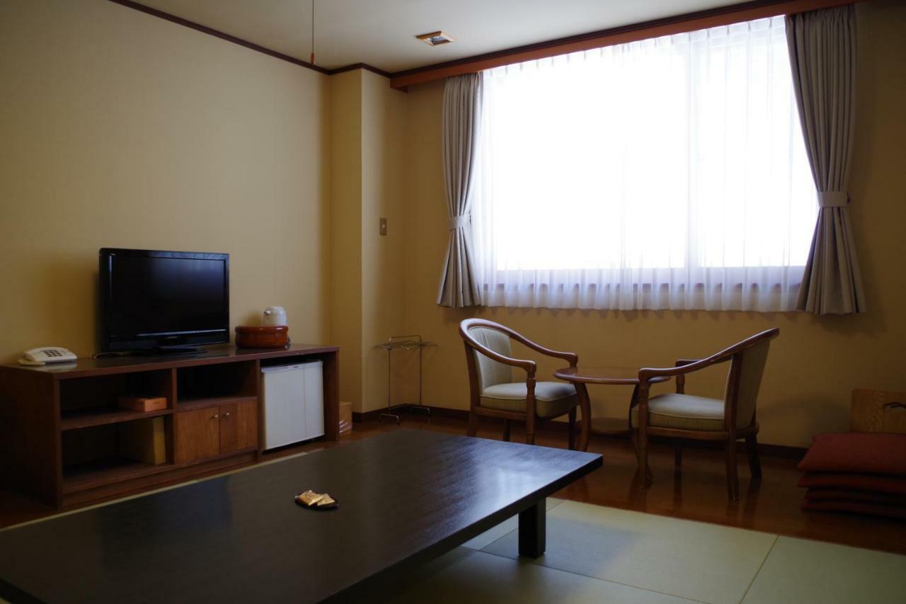 Tomuraushionsen Higashi Taisetsuso Ryokan